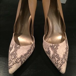 Never worn two tone heels